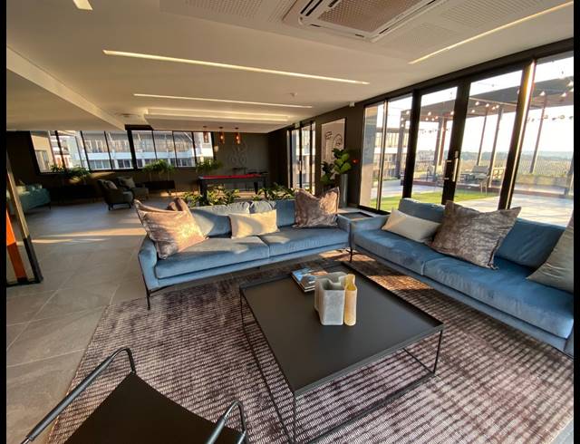 1 BEDROOM APARTMENT FOR SALE IN SANDOWN